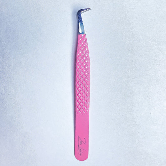 “Pick Me Up” Volume Tweezer